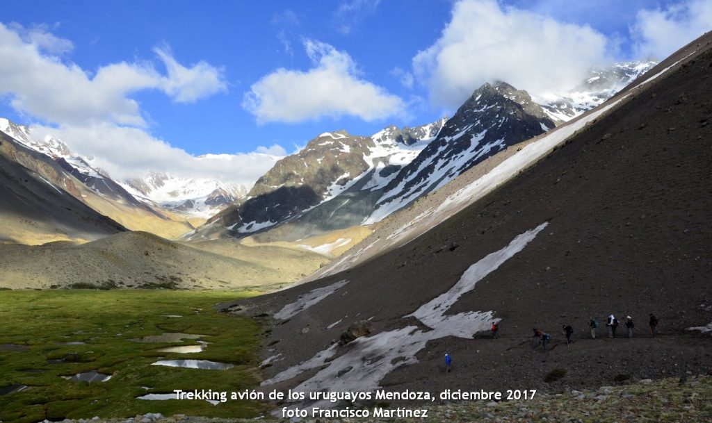 trekking avión de los uruguayos